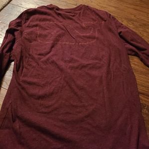 Vineyard Vines Men's Size Small long slv T-shirt